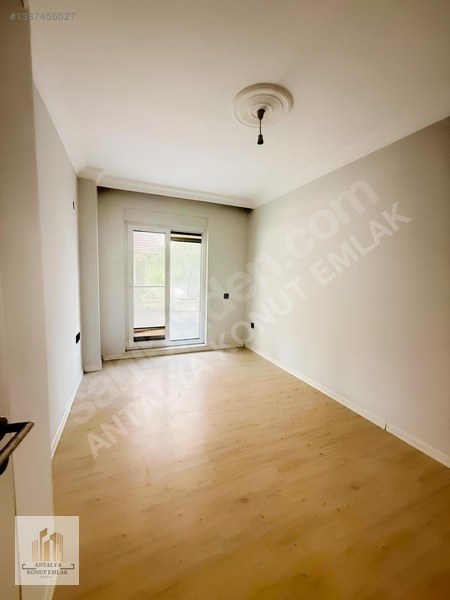 Güzeloba Kapalı Otoparklı Havuzlu Site İçerisinde 2+1 — fotoğraf 20