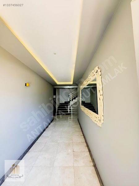 Güzeloba Kapalı Otoparklı Havuzlu Site İçerisinde 2+1 — fotoğraf 25