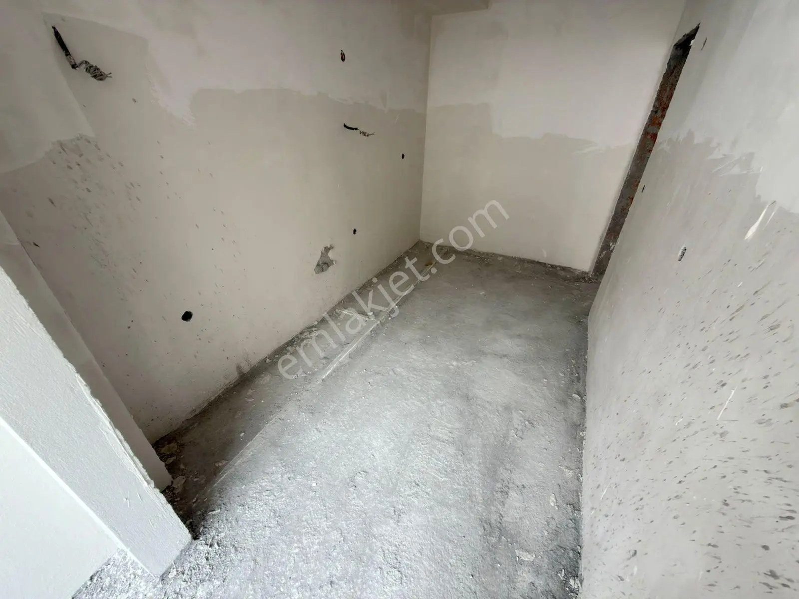 Sadece Yüksel'de Arakat 1 Aya Teslim Ayrı Mutfaklı 2+1 Daire — fotoğraf 3
