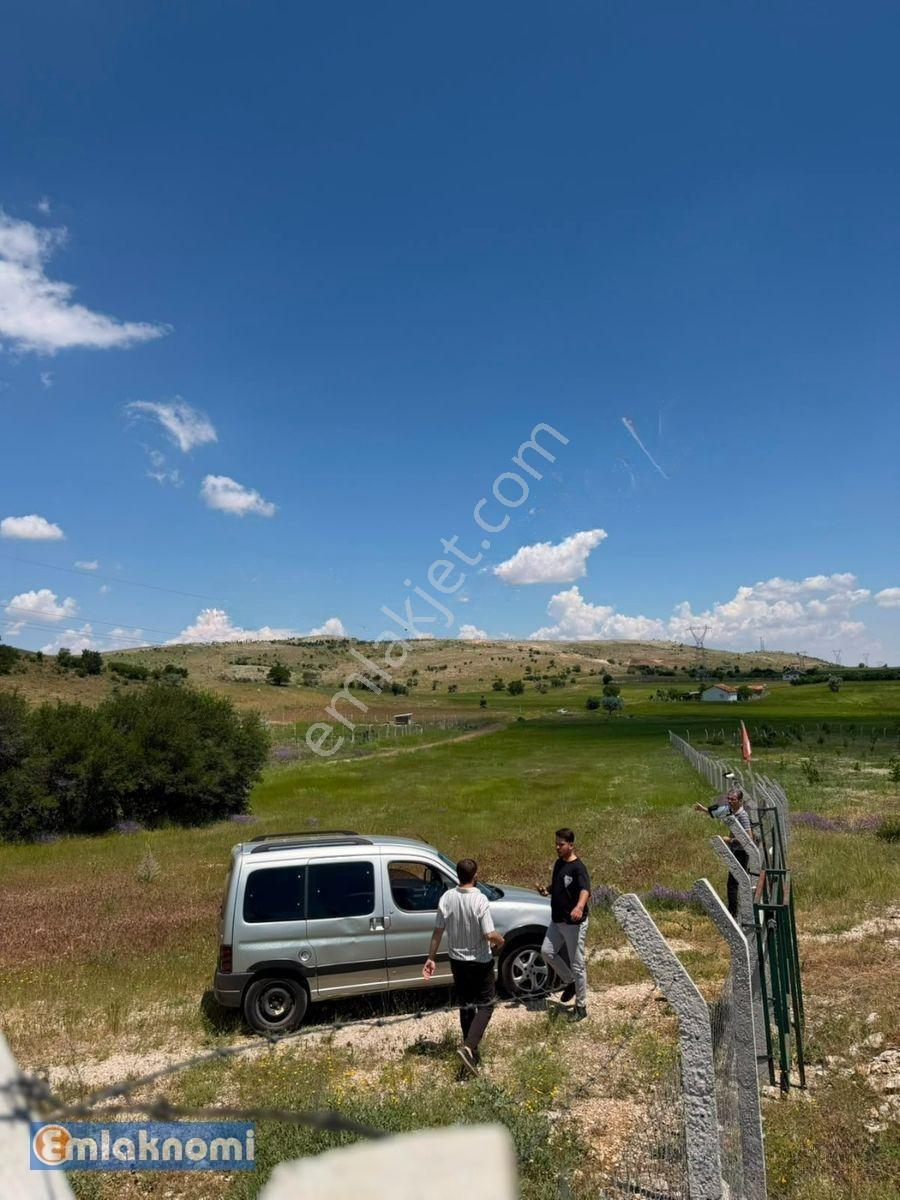 Emlaknomi'den Burhan Satılık Hobi Bahçesi 4470 M2 İçerisinde Ev Var Su Var — fotoğraf 6