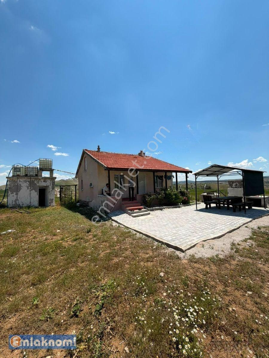Emlaknomi'den Burhan Satılık Hobi Bahçesi 4470 M2 İçerisinde Ev Var Su Var — fotoğraf 8