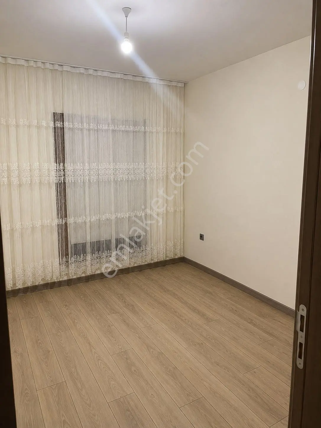 Doğukan Real Estate | Çatalçeşme Tokide 2+1 Giriş Kat Satılık Daire — fotoğraf 4