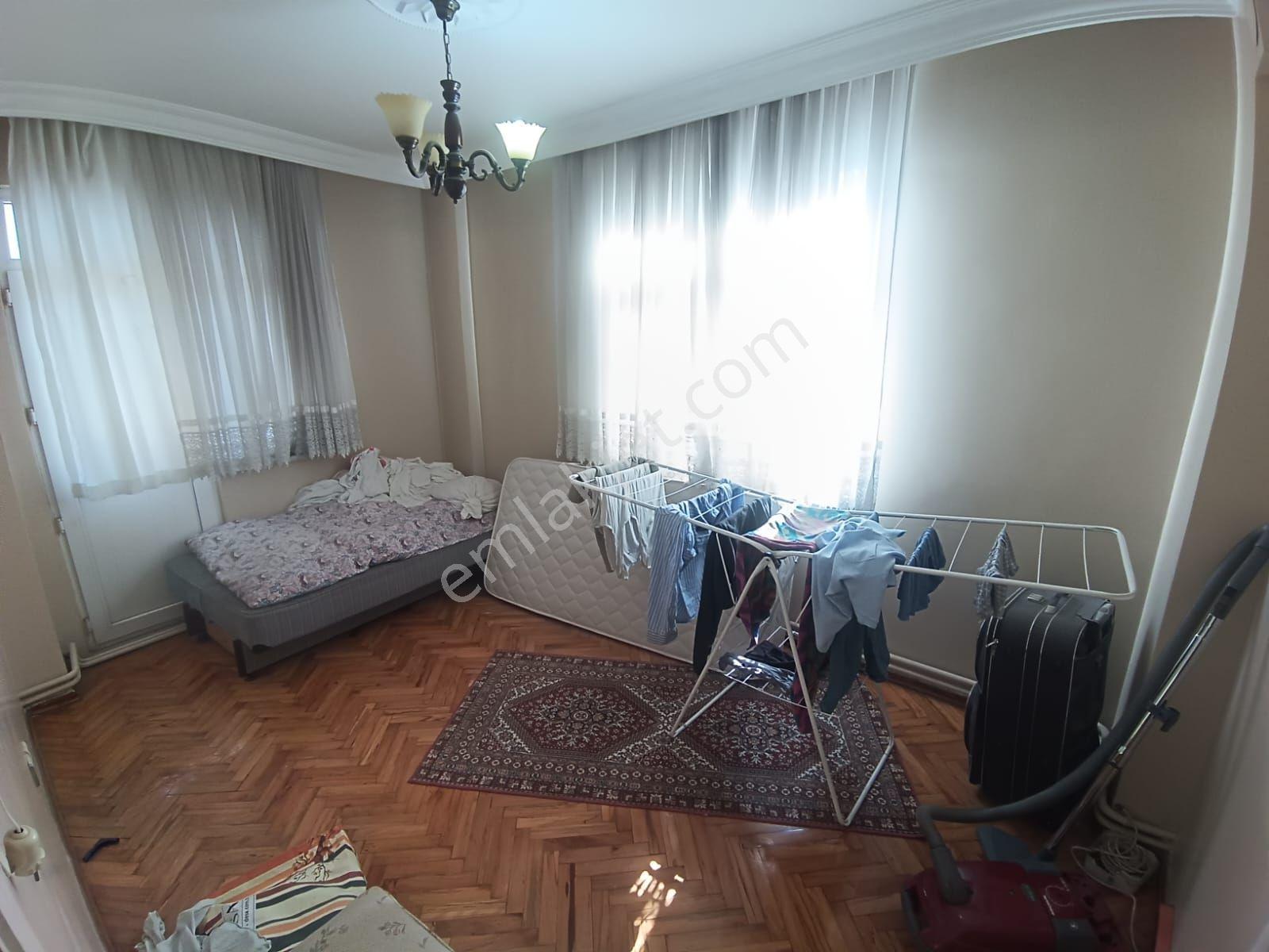 Bahçelievler Siyavuşpaşa Mah Açil 3+1 Asansörlü Satılık Daire — fotoğraf 3