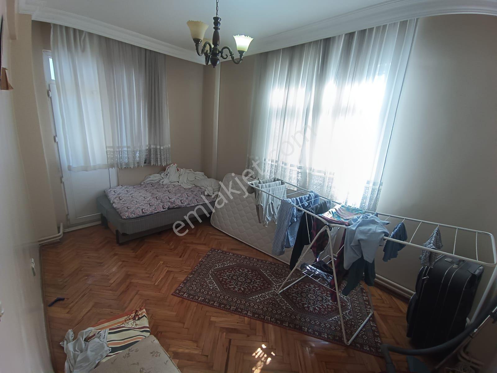 Bahçelievler Siyavuşpaşa Mah Açil 3+1 Asansörlü Satılık Daire — fotoğraf 4