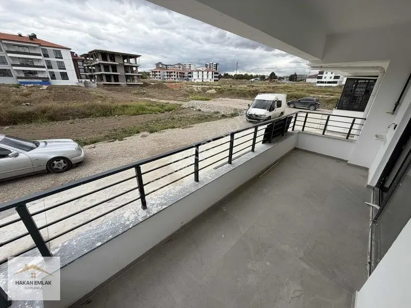 Hakan Emlak'tan Kentpark'ta Satılık 2+0 Daire — fotoğraf 17