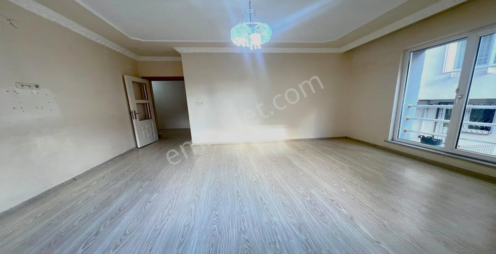 Ergünler İnşaattan Merkezi Konumda 2+1 Arakat Satılık Daire — fotoğraf 4