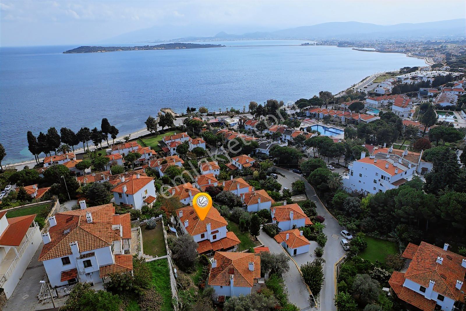 Urla İskele Yelkenkaya Sitesi'nde Satıklık 3+1 Özel Villa — fotoğraf 2