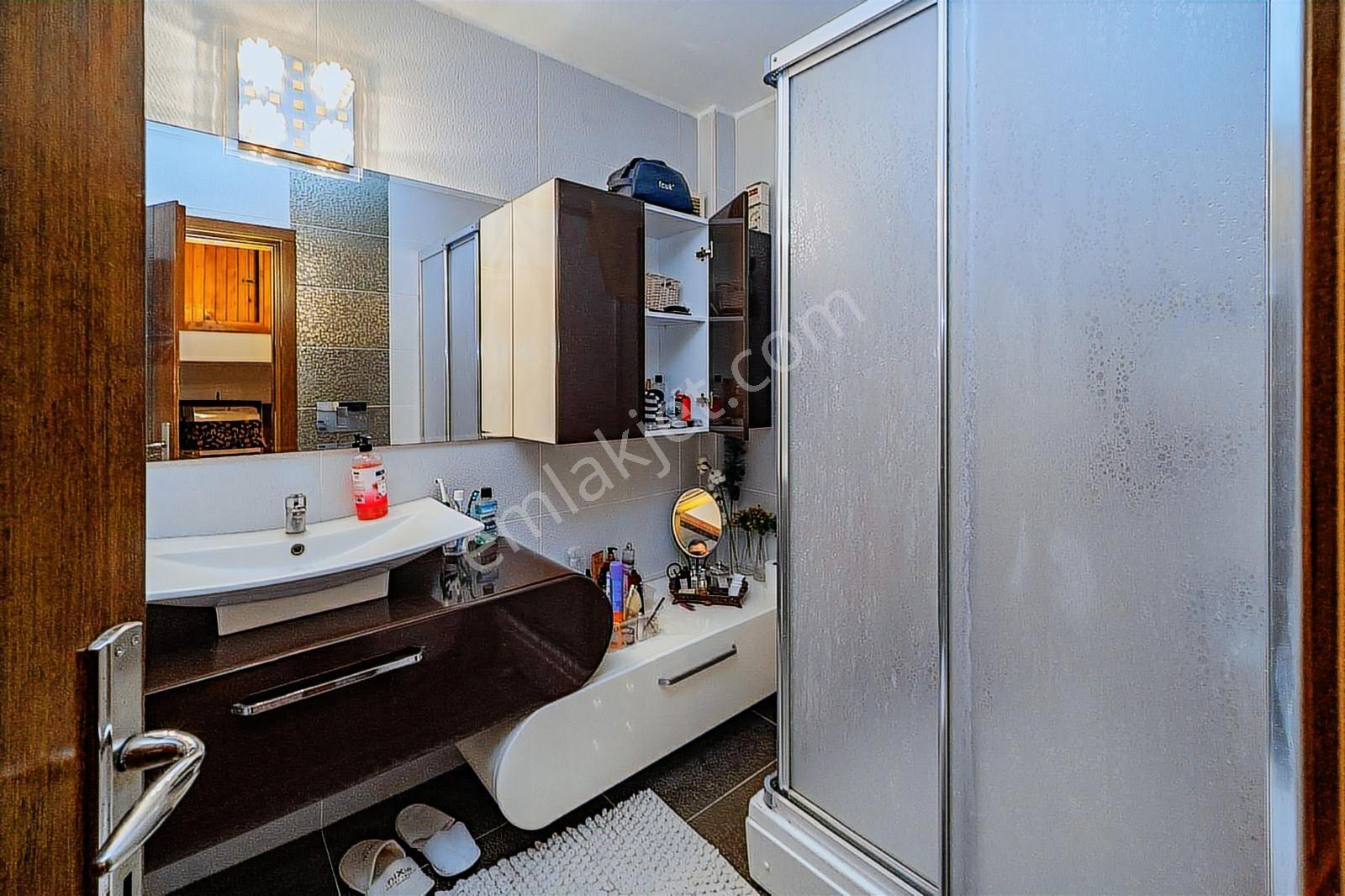 Urla İskele Yelkenkaya Sitesi'nde Satıklık 3+1 Özel Villa — fotoğraf 18