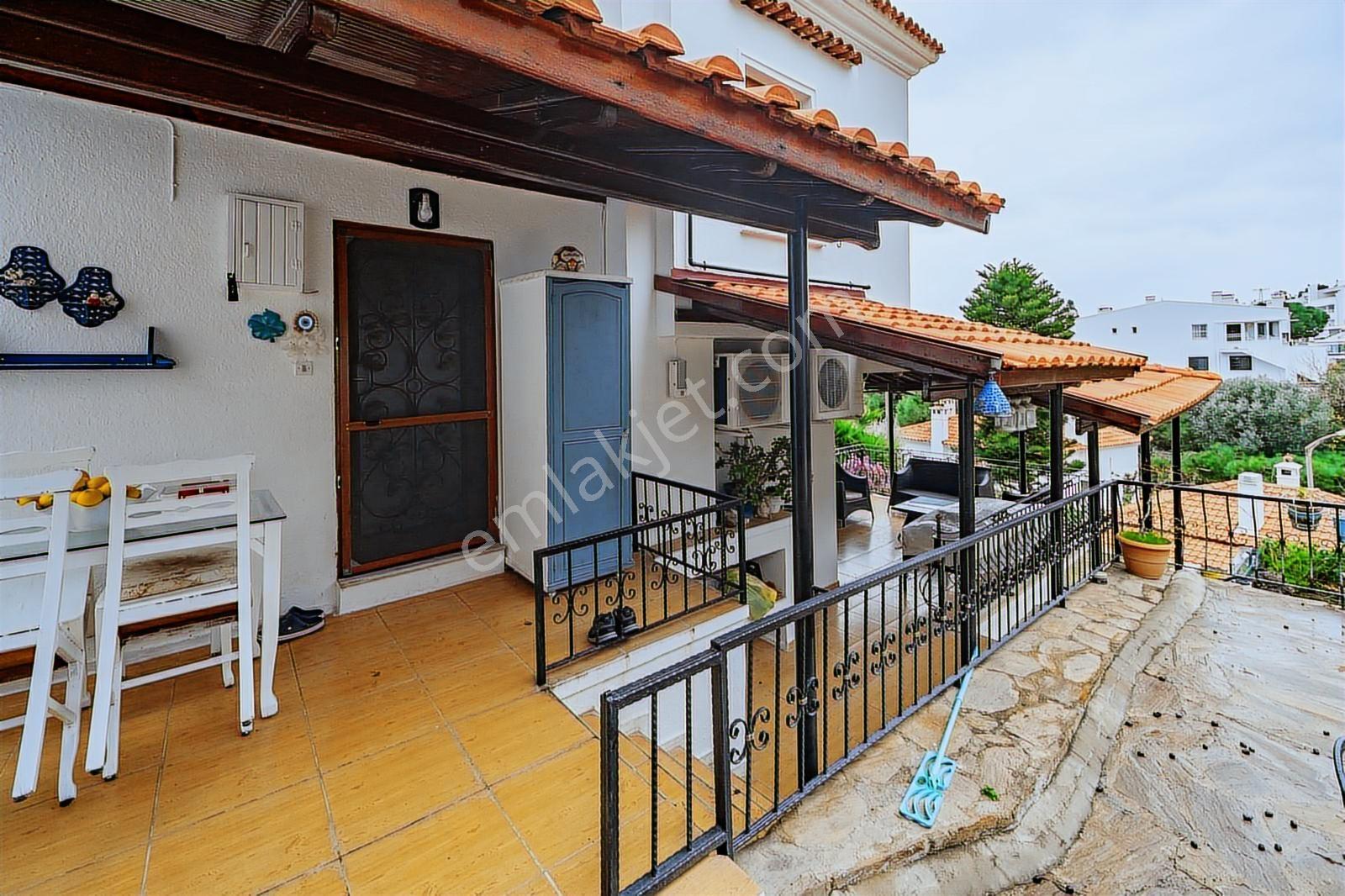 Urla İskele Yelkenkaya Sitesi'nde Satıklık 3+1 Özel Villa — fotoğraf 19