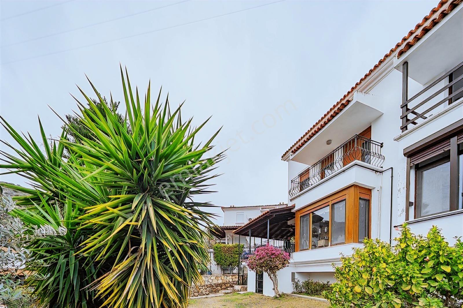 Urla İskele Yelkenkaya Sitesi'nde Satıklık 3+1 Özel Villa — fotoğraf 21