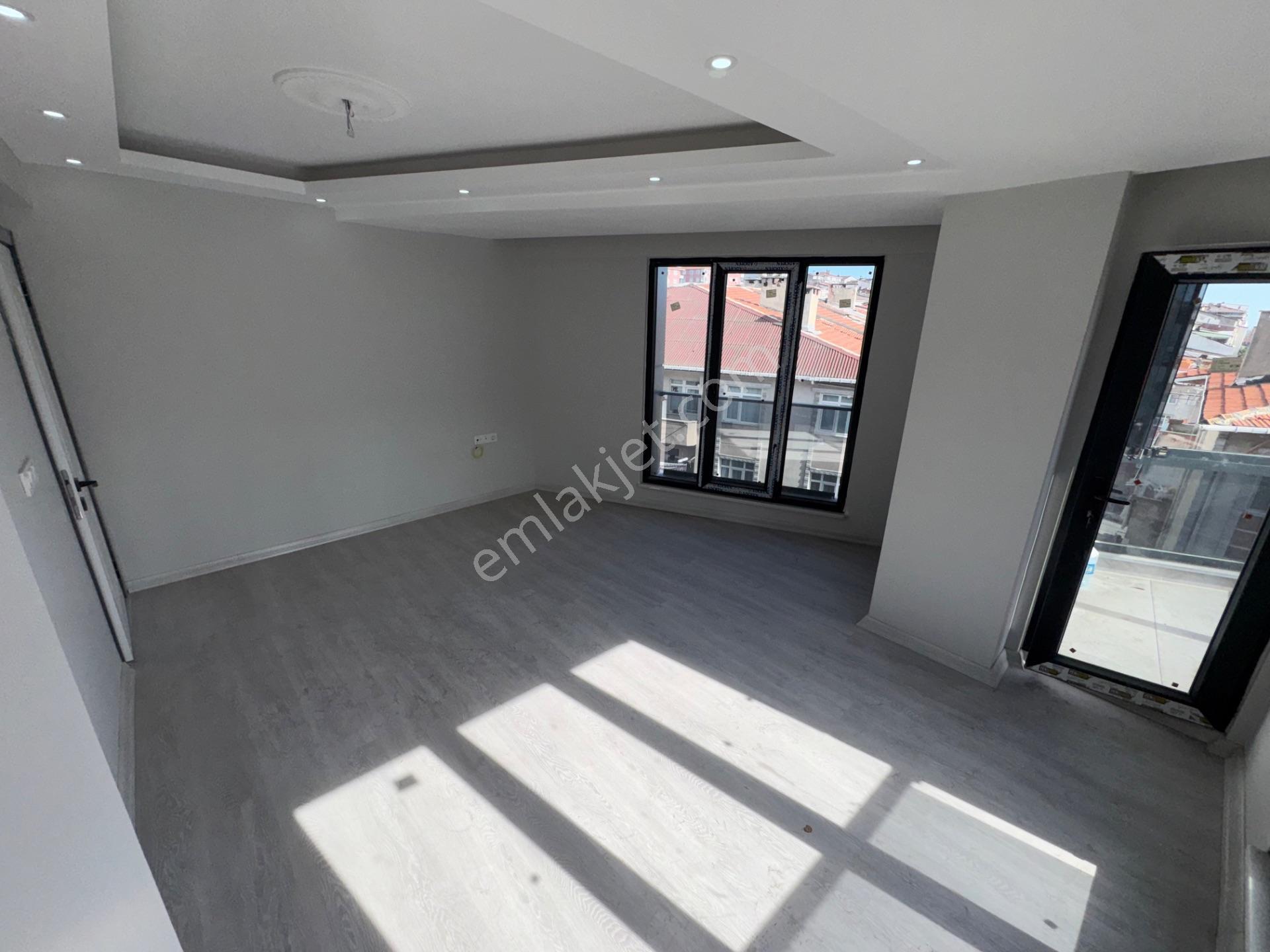 Zaferyapıdan Satılık Köşesıfıryüksekgirişkat 2+1 85m2 Esentepemh — fotoğraf 6