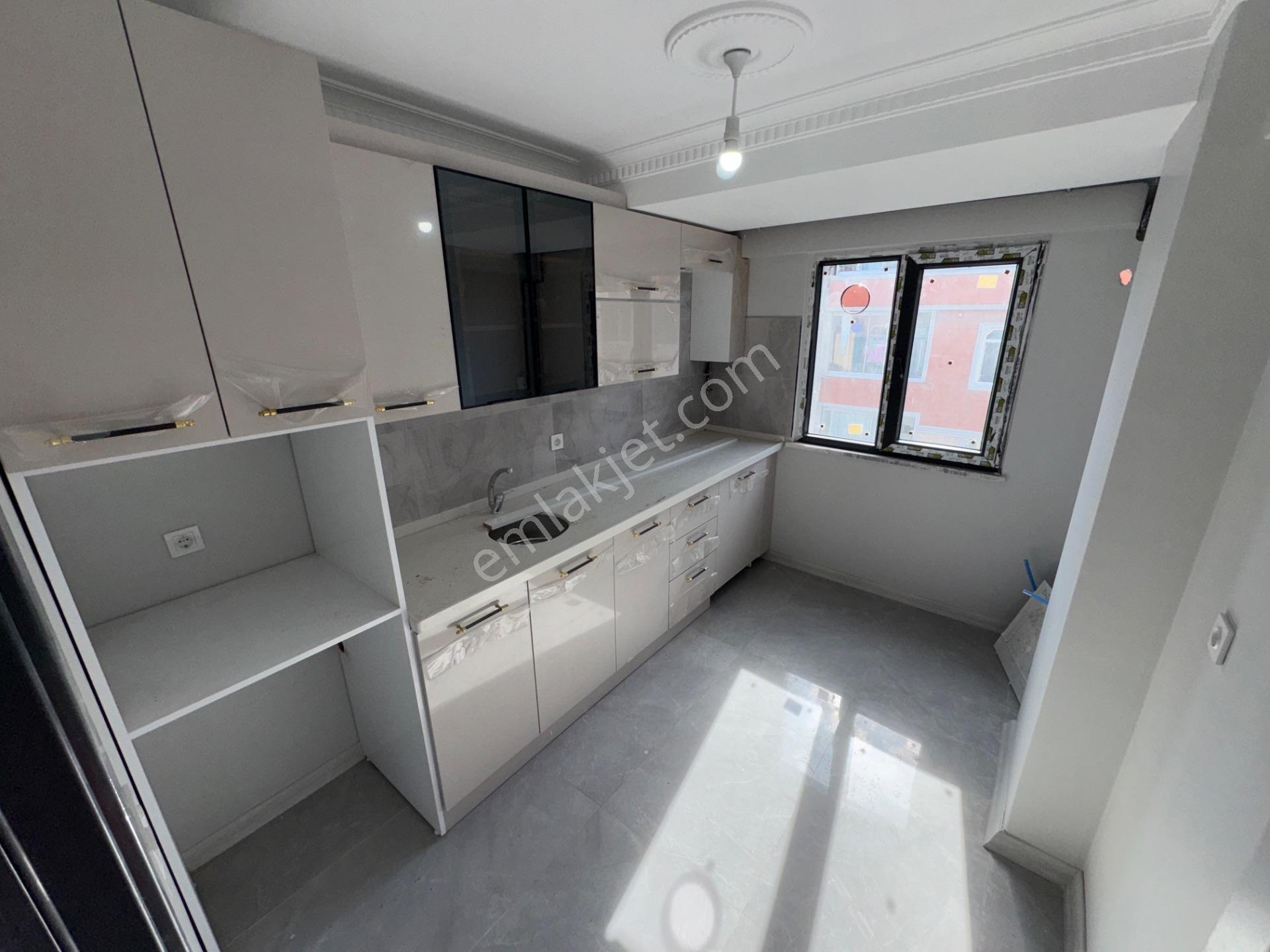 Zaferyapıdan Satılık Köşesıfıryüksekgirişkat 2+1 85m2 Esentepemh — fotoğraf 12