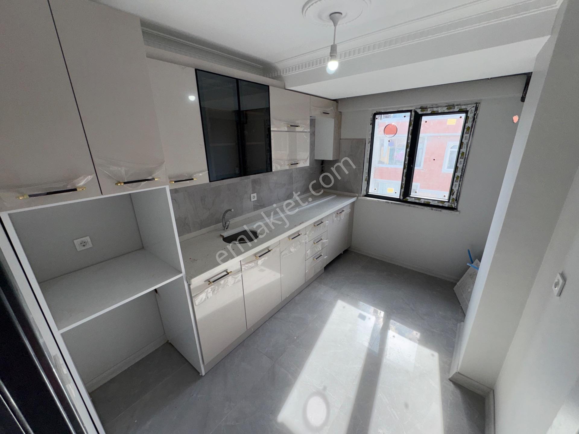 Zaferyapıdan Satılık Köşesıfıryüksekgirişkat 2+1 85m2 Esentepemh — fotoğraf 14