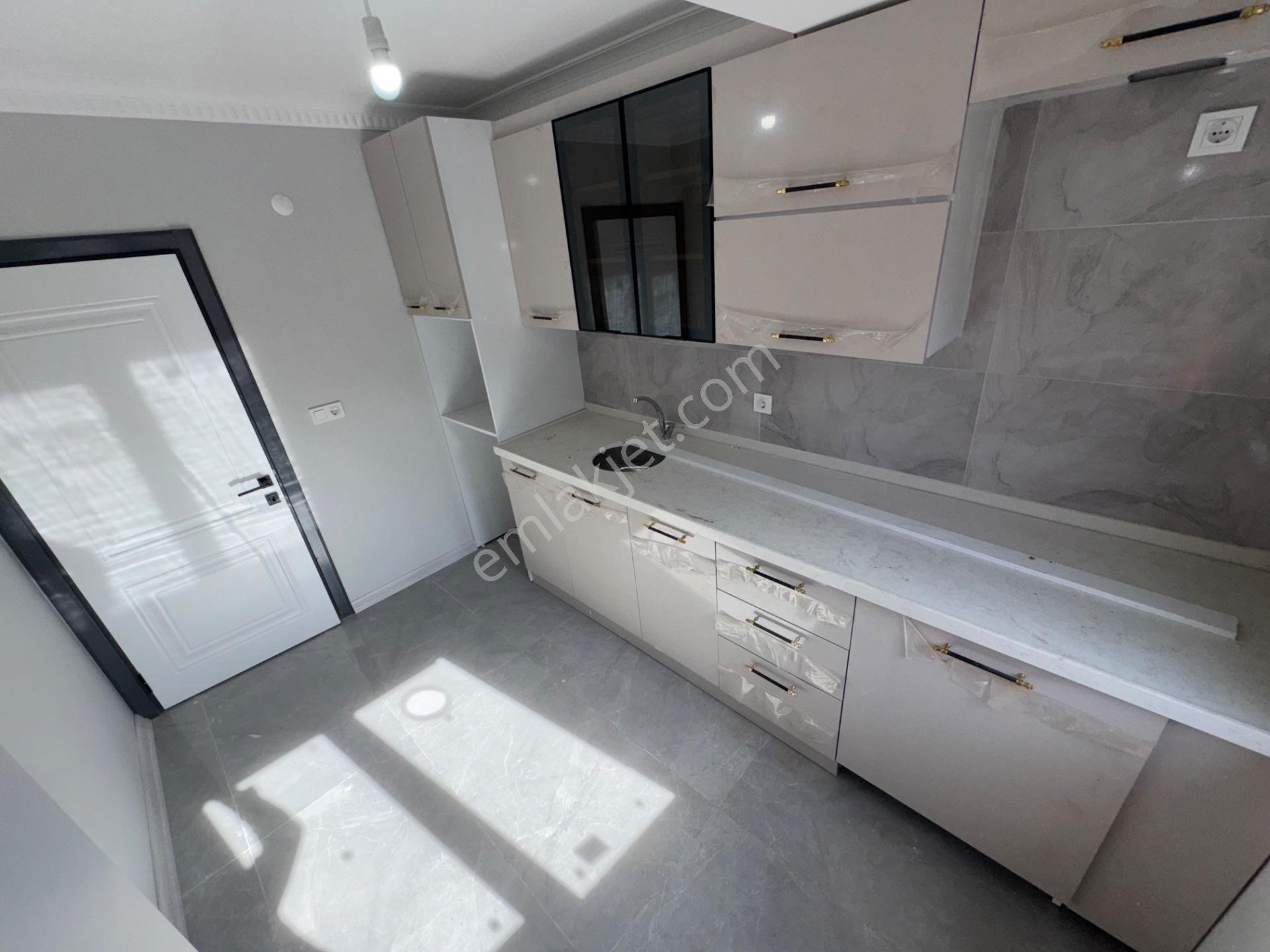 Zaferyapıdan Satılık Köşesıfıryüksekgirişkat 2+1 85m2 Esentepemh — fotoğraf 15