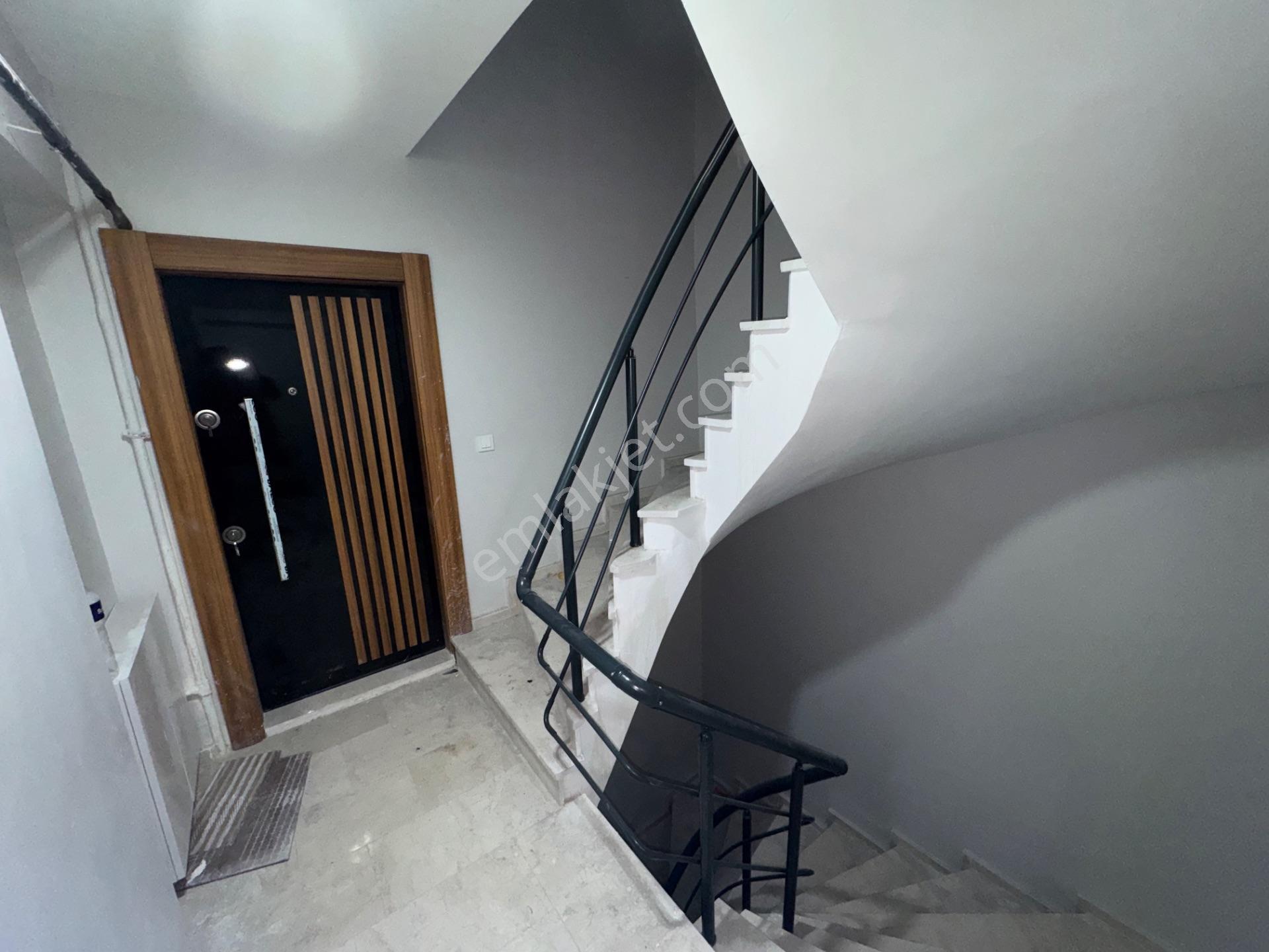 Zaferyapıdan Satılık Köşesıfıryüksekgirişkat 2+1 85m2 Esentepemh — fotoğraf 29