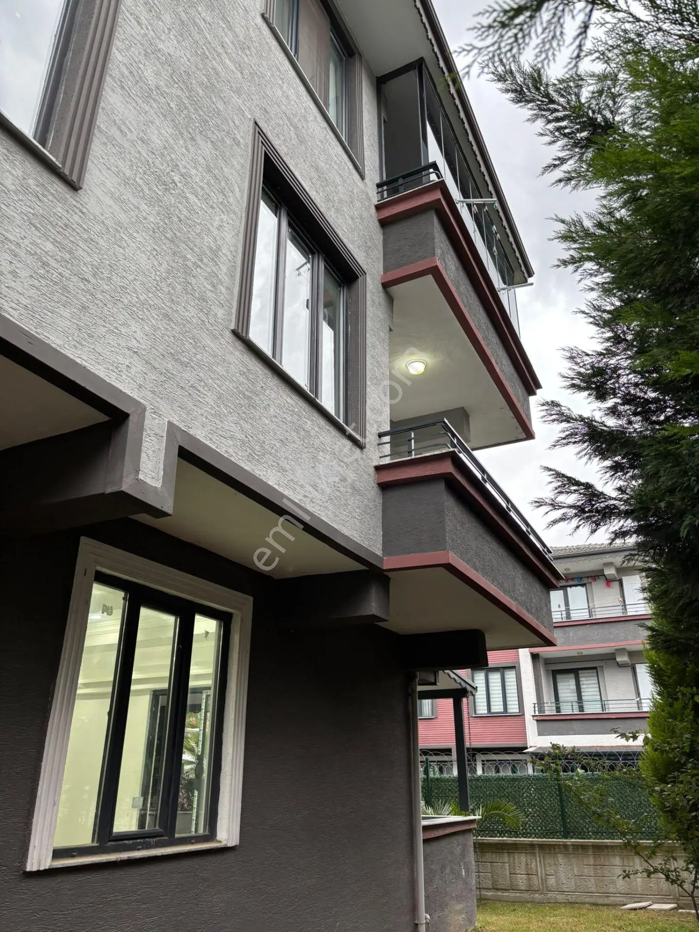 Karasu Aziziye'de Bahçe Kullanımlı 3+1 Satılık Dubleks — fotoğraf 3