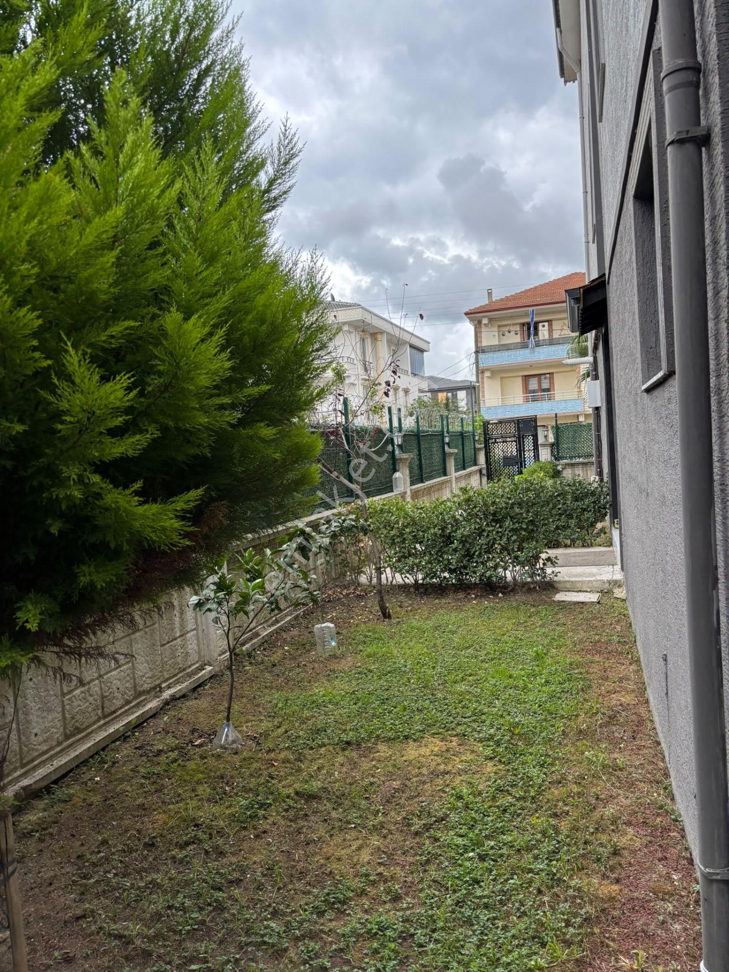 Karasu Aziziye'de Bahçe Kullanımlı 3+1 Satılık Dubleks — fotoğraf 20