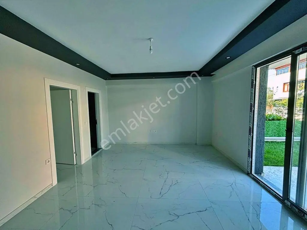 Uytundan Burhaniye Öğretmenlerde Müstakil Tadında Bahçeli 1+1 — fotoğraf 14