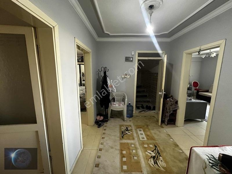 Buca Göksu Mah/de Satılık 2+1 Arakat Geniş Daire — fotoğraf 6