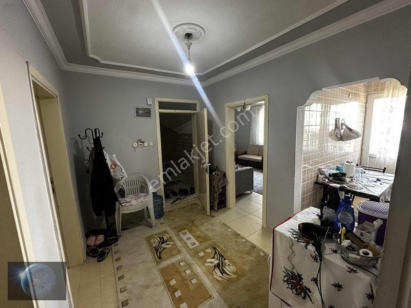 Buca Göksu Mah/de Satılık 2+1 Arakat Geniş Daire — fotoğraf 8