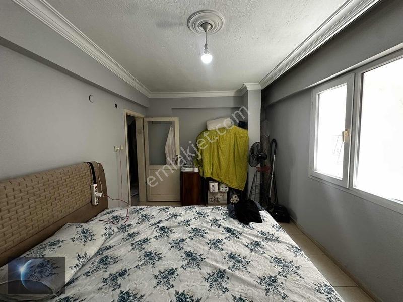 Buca Göksu Mah/de Satılık 2+1 Arakat Geniş Daire — fotoğraf 10