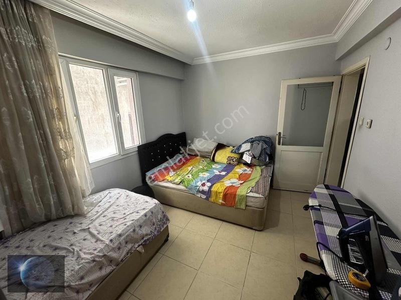 Buca Göksu Mah/de Satılık 2+1 Arakat Geniş Daire — fotoğraf 14