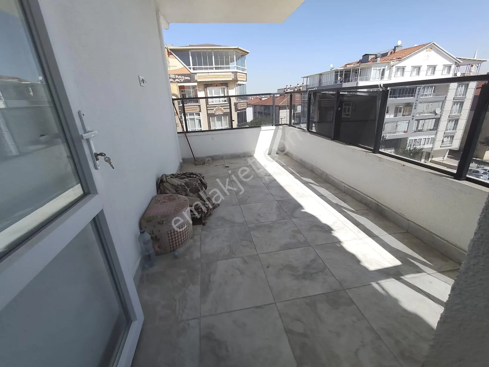 Yılmaz Gayrımenkulden Satılık 2+1 Ön Cephe 3 Son Kat Sıfır Daıre — fotoğraf 25