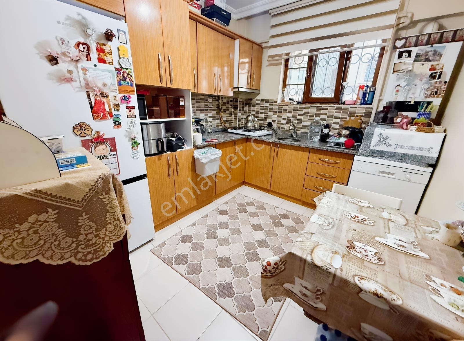 Acil!!!karlıktepe Mah'de 2+1 Balkonlu Satılık Daire — fotoğraf 2