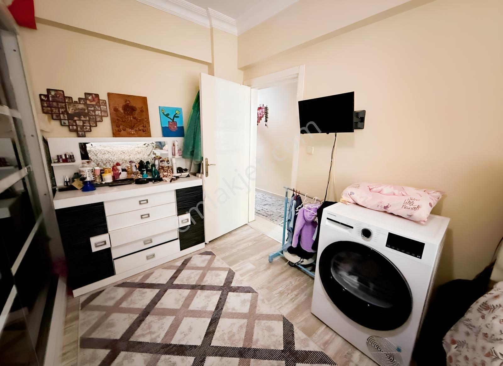Acil!!!karlıktepe Mah'de 2+1 Balkonlu Satılık Daire — fotoğraf 4