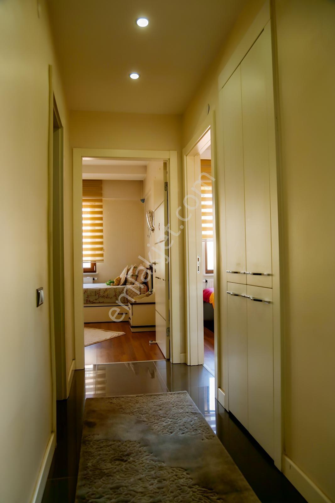 Erciyesevler Mahallesinde Mükemmel 4+1 — fotoğraf 21