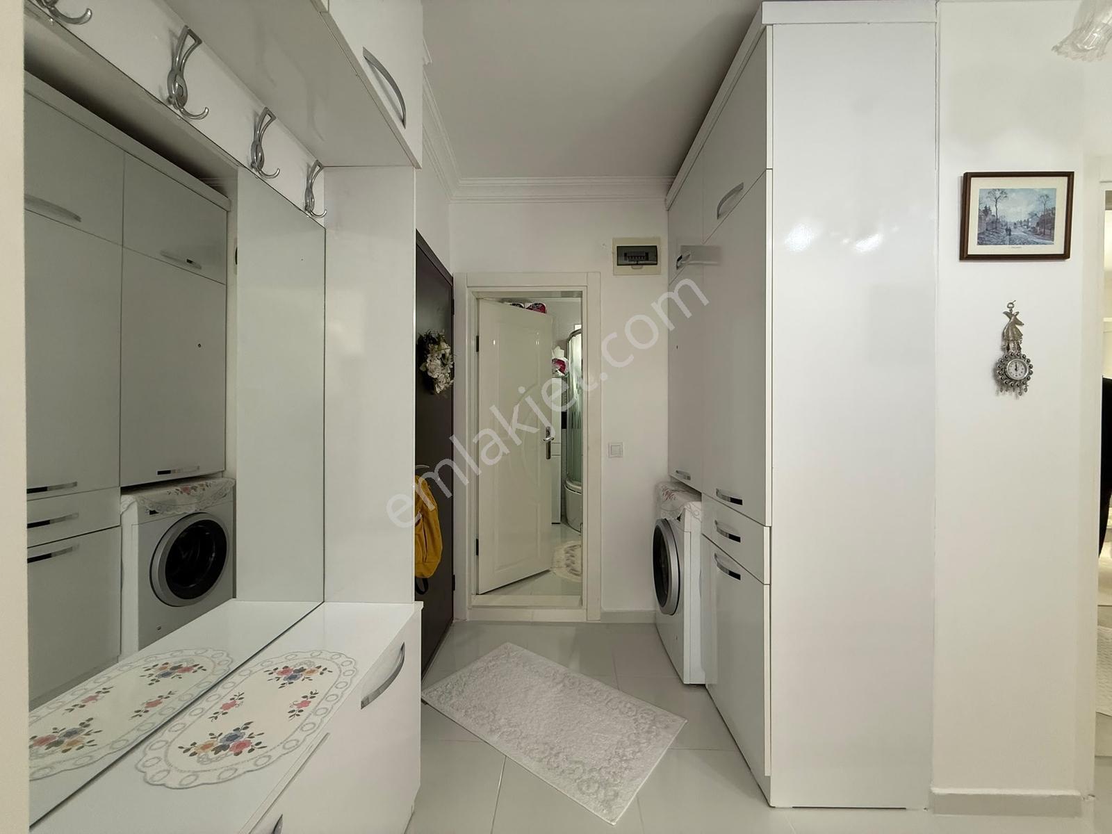 Yeni Mahalle'de Merkezi Konumda Masrafsız 2+1 Satılık Daire — fotoğraf 2