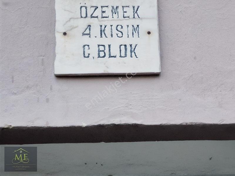Bahçelievler Mahallesi Özemek Sitesinde.Takas Olur