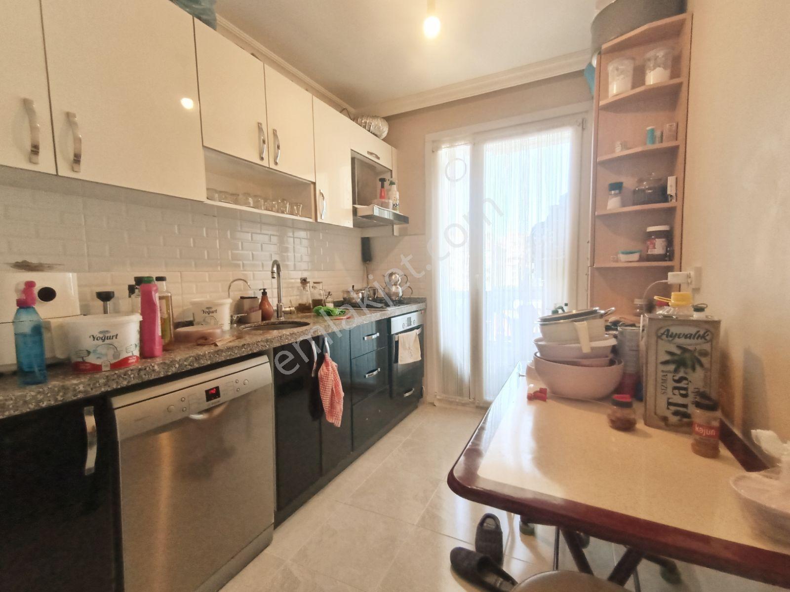 Ümraniye Çamlık Mah Arakat 2+1,88m2 — fotoğraf 17