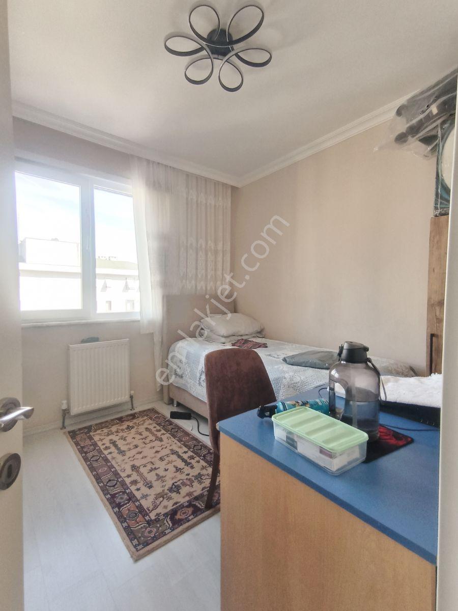 Ümraniye Çamlık Mah Arakat 2+1,88m2 — fotoğraf 26
