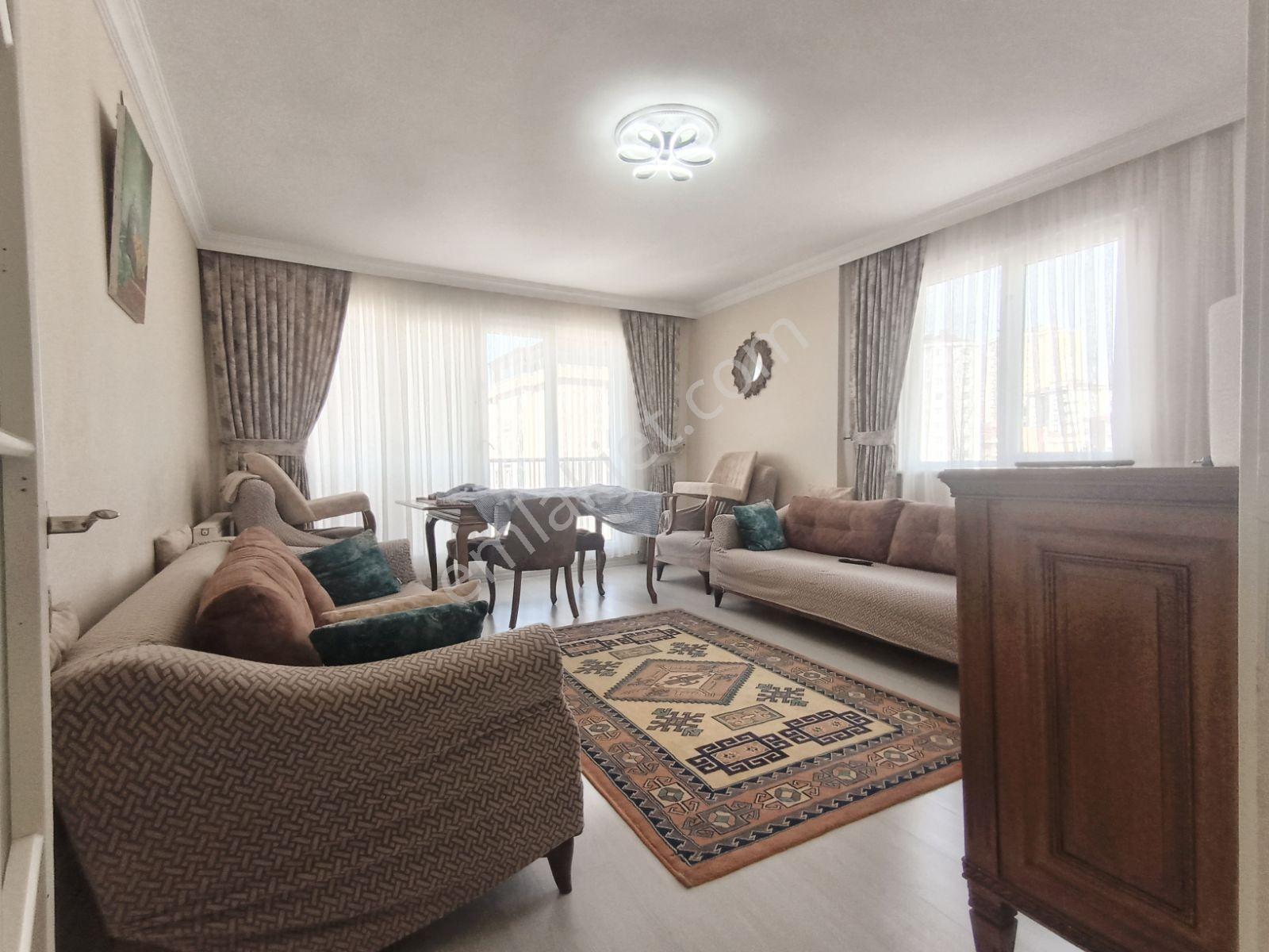 Ümraniye Çamlık Mah Arakat 2+1,88m2 — fotoğraf 30
