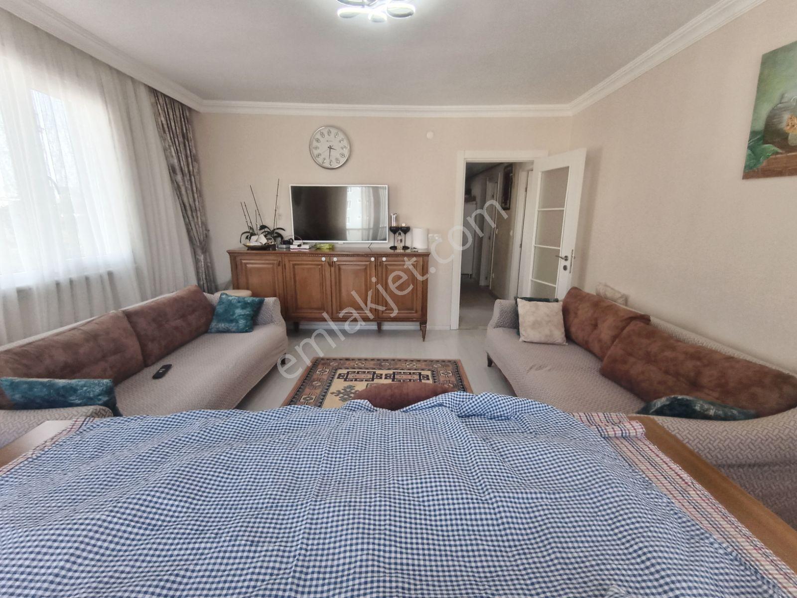 Ümraniye Çamlık Mah Arakat 2+1,88m2 — fotoğraf 33