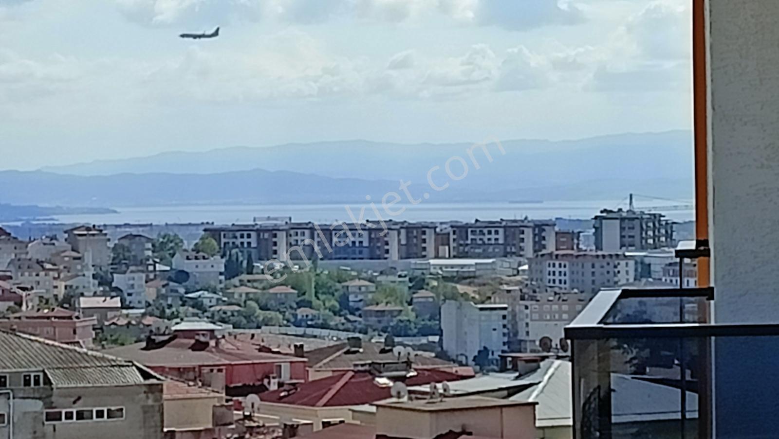 Cadde Üzerinde Metroya Yakın Oturuma Hazır 3+1 — fotoğraf 15