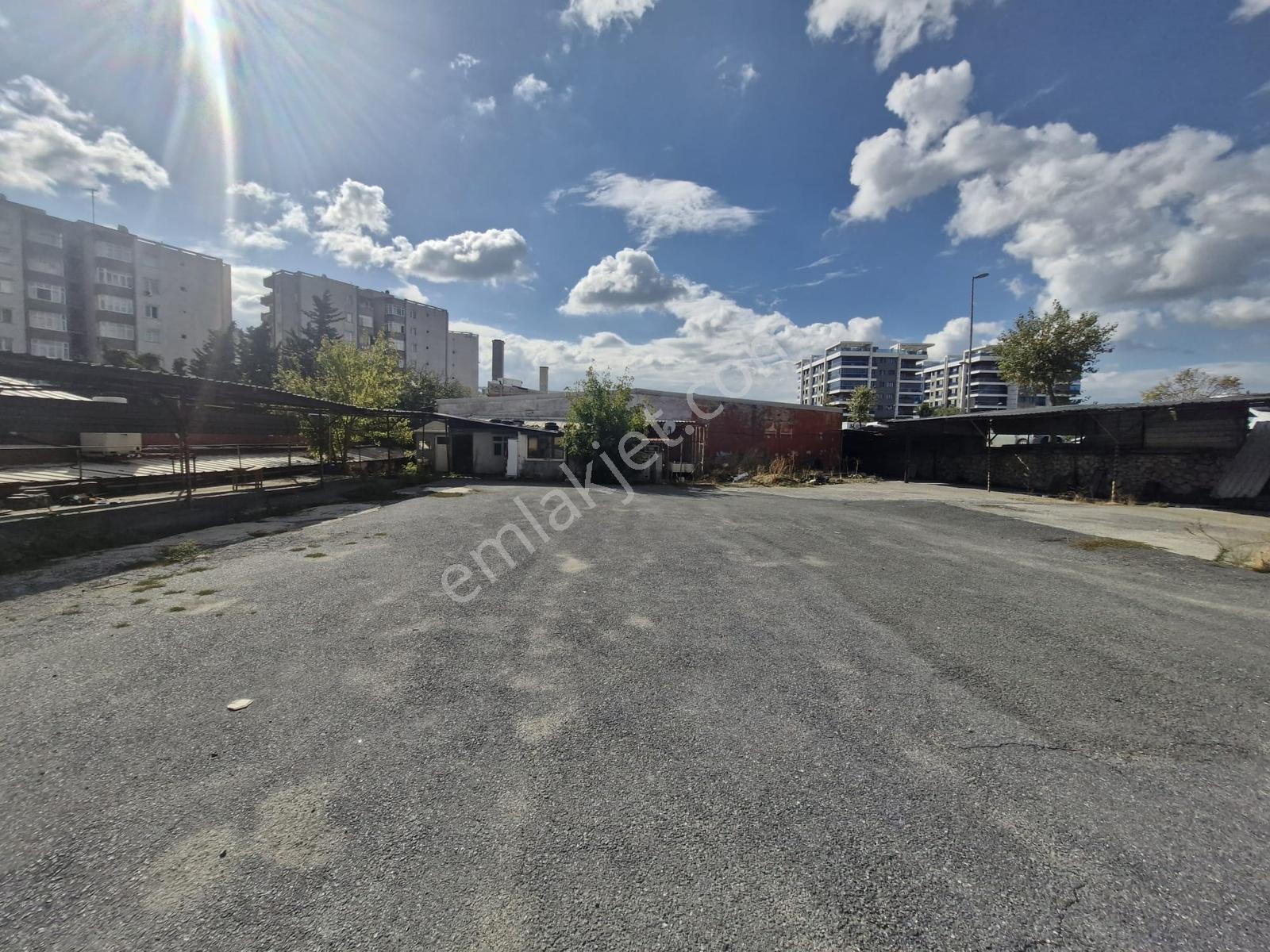 Avcılarda 1.800 M² Oto Sanayi / Ticari Alan — fotoğraf 8