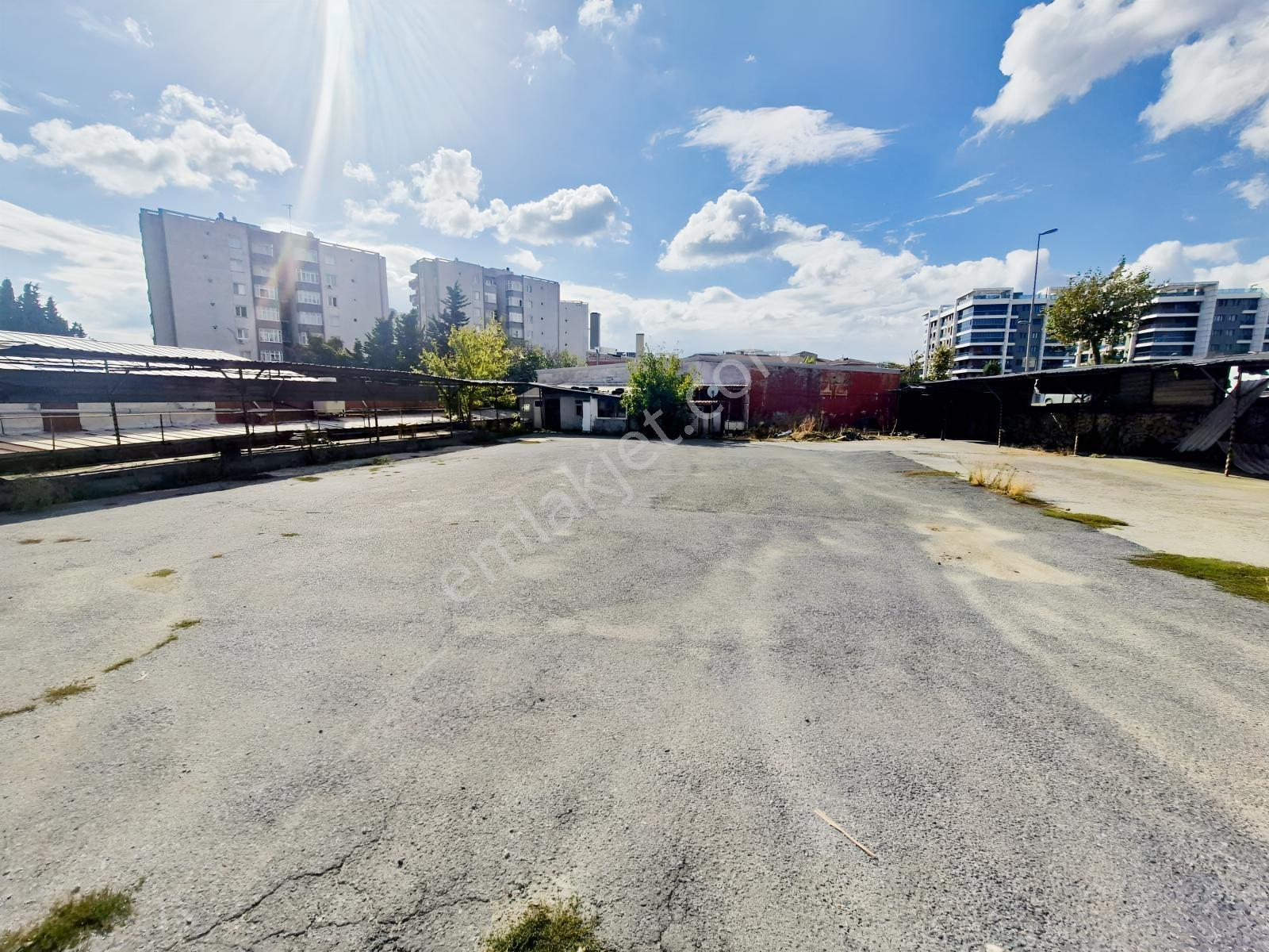 Avcılarda 1.800 M² Oto Sanayi / Ticari Alan — fotoğraf 9