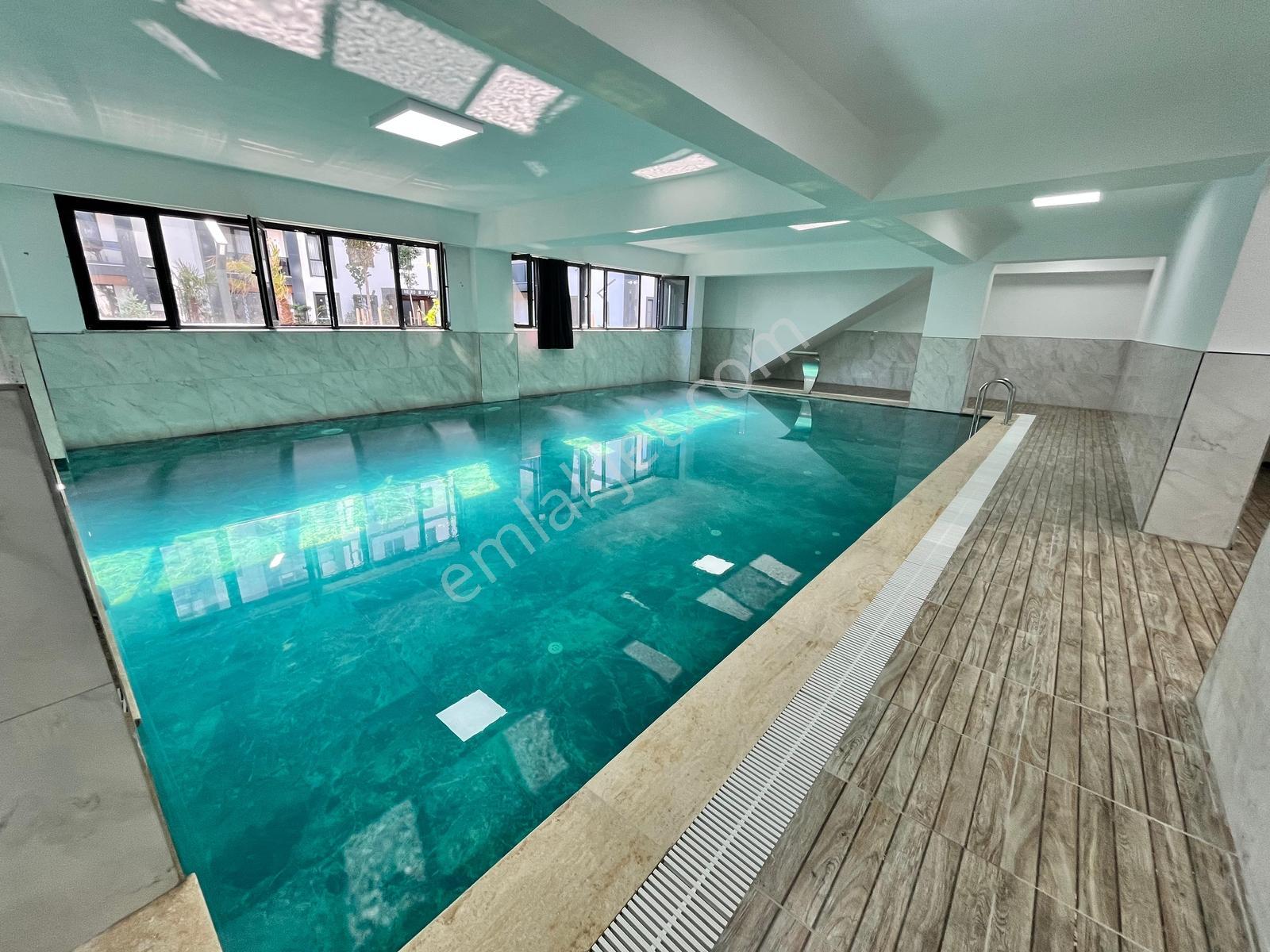 Pendik Mir Metro Sitesi Ön Cephe Manzaralı Satılık 2+1 Daire — fotoğraf 3