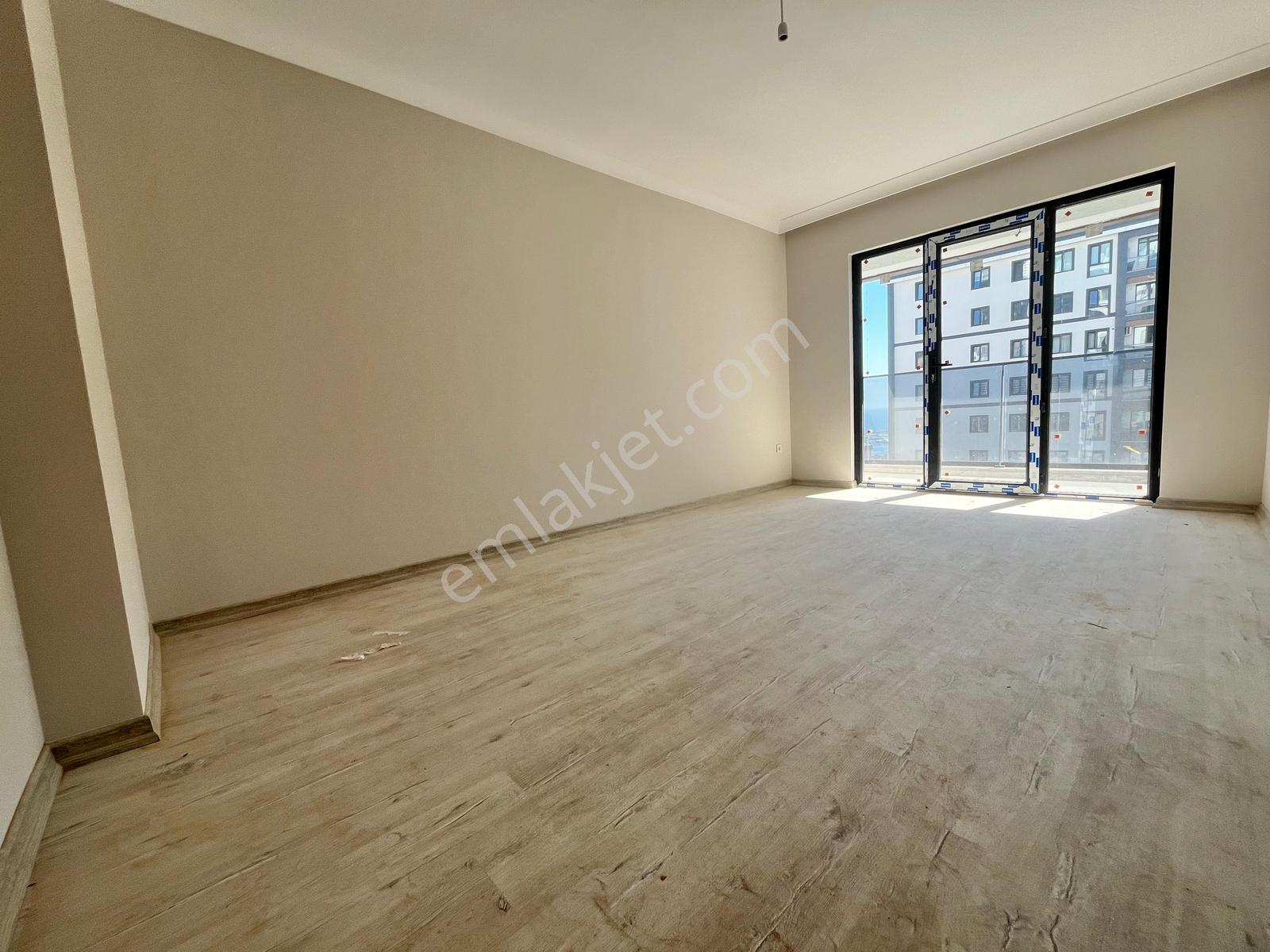 Pendik Mir Metro Sitesi Ön Cephe Manzaralı Satılık 2+1 Daire — fotoğraf 9