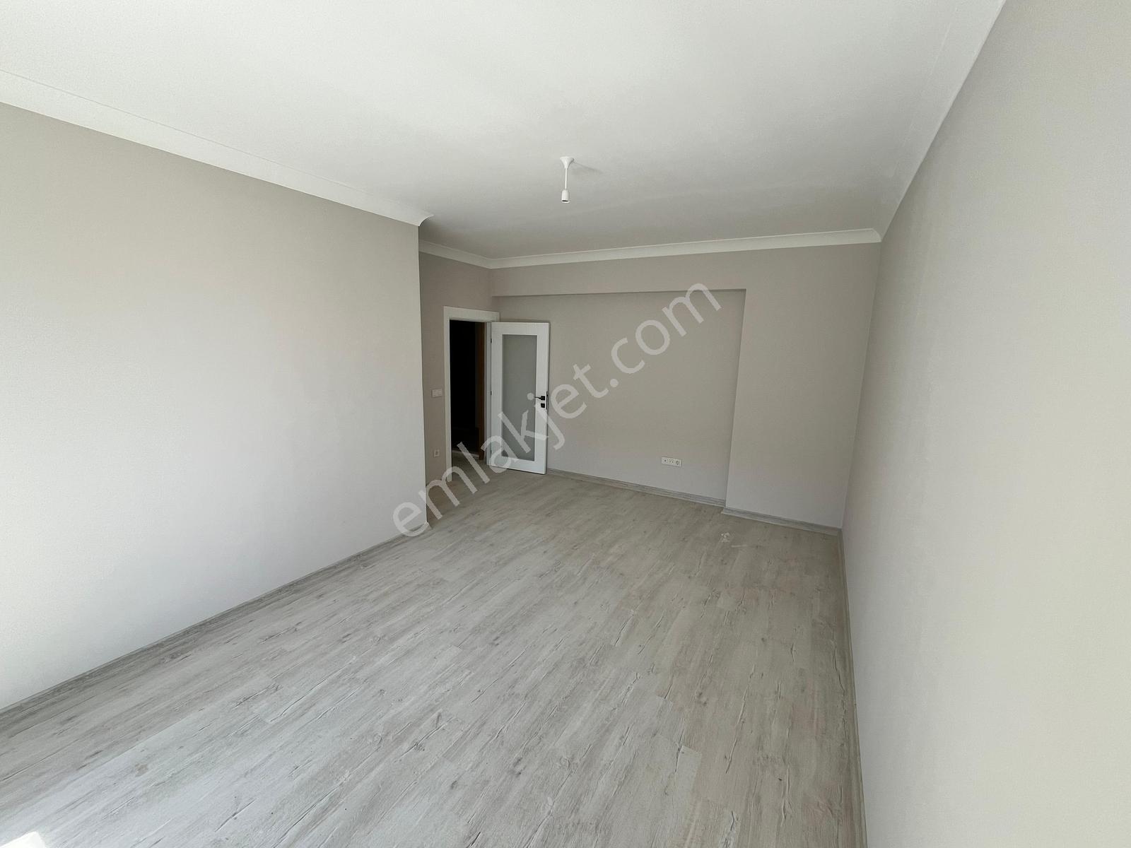 Pendik Mir Metro Sitesi Ön Cephe Manzaralı Satılık 2+1 Daire — fotoğraf 12