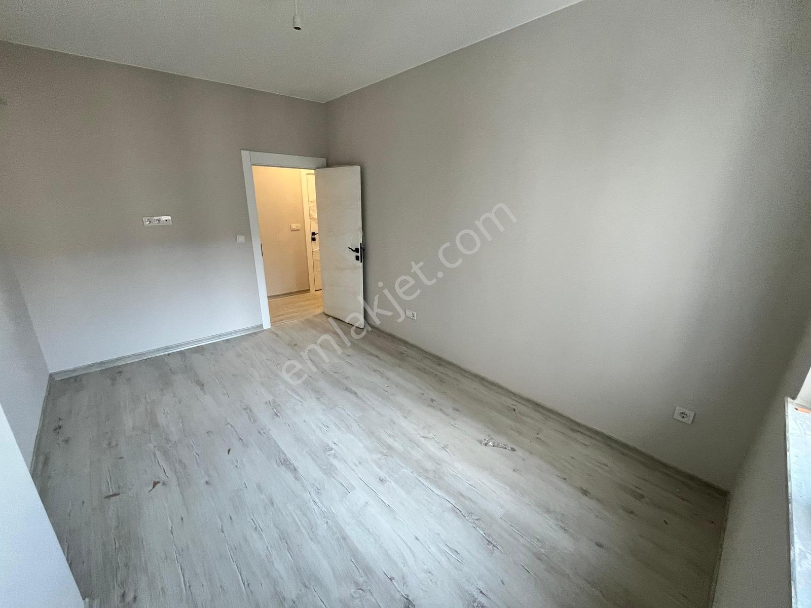 Pendik Mir Metro Sitesi Ön Cephe Manzaralı Satılık 2+1 Daire — fotoğraf 19