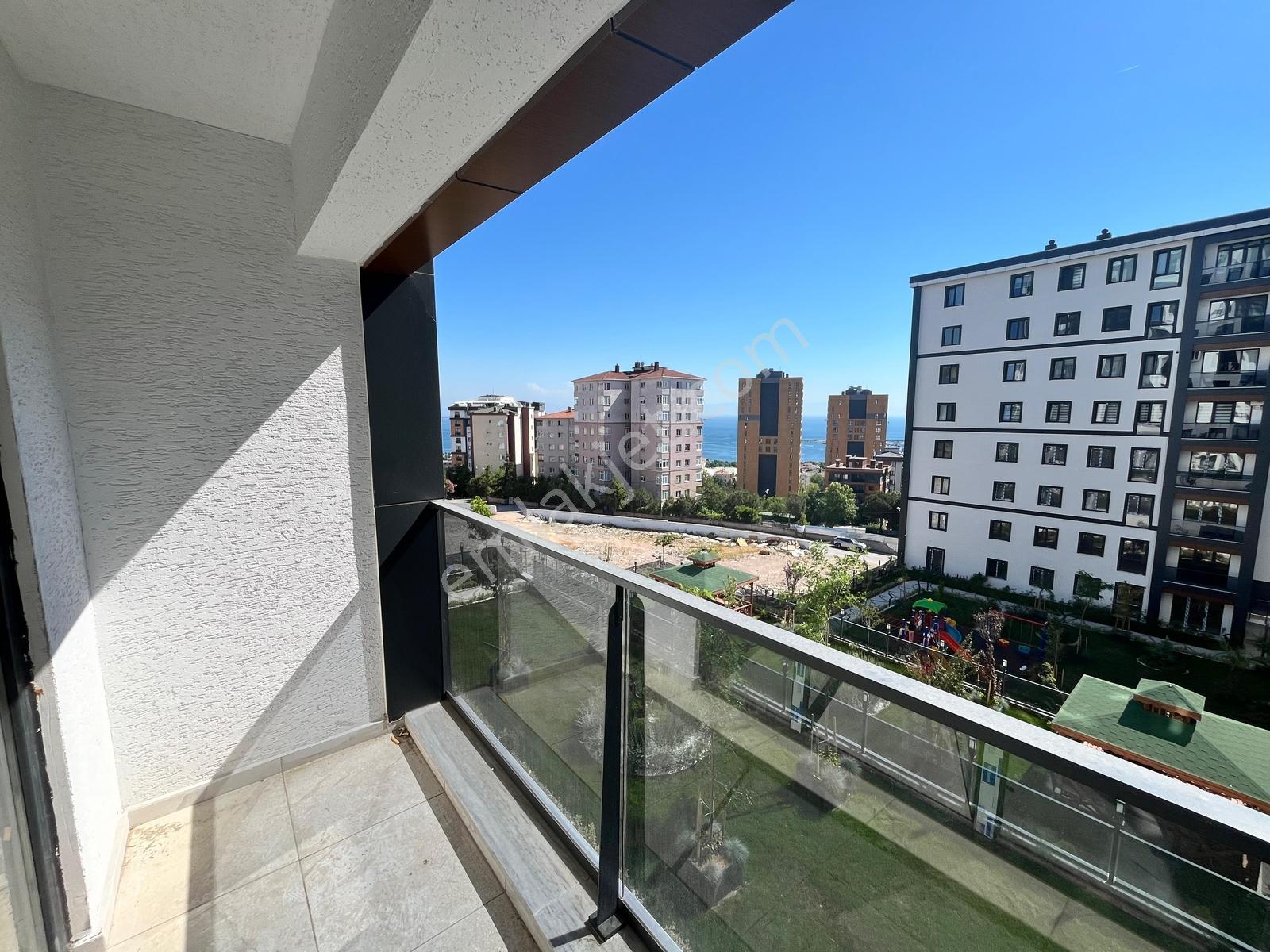 Pendik Mir Metro Sitesi Ön Cephe Manzaralı Satılık 2+1 Daire — fotoğraf 34