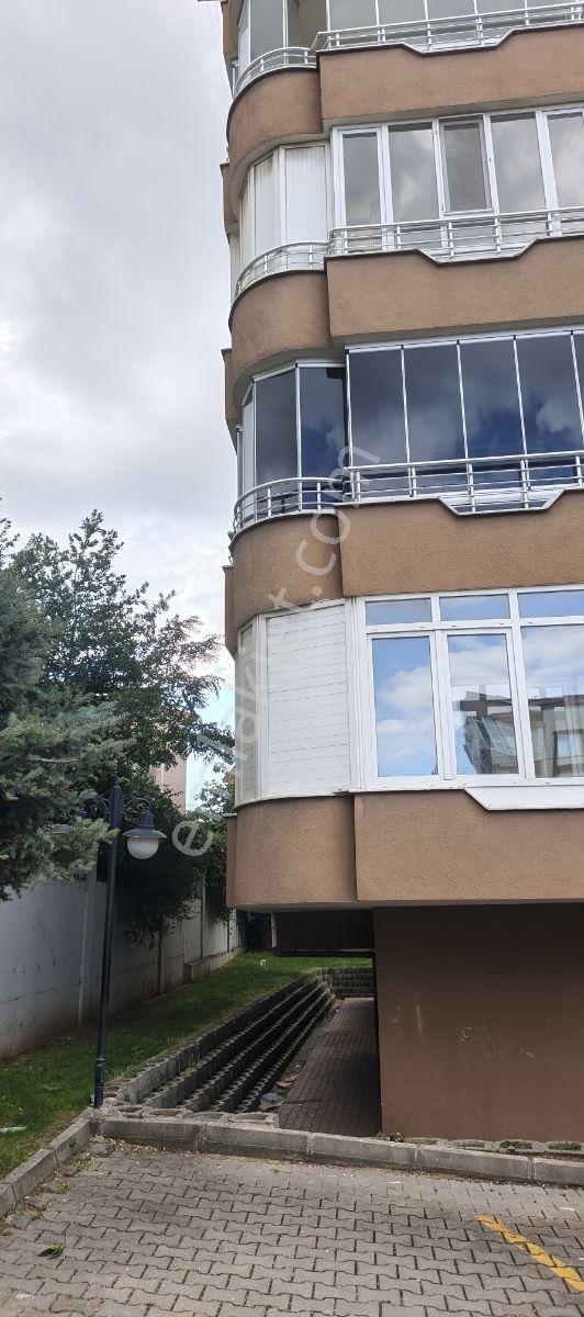 Üçevler De 6.200.000.tl 3+1 135m2 Site İçin De Satılık Daire — fotoğraf 2