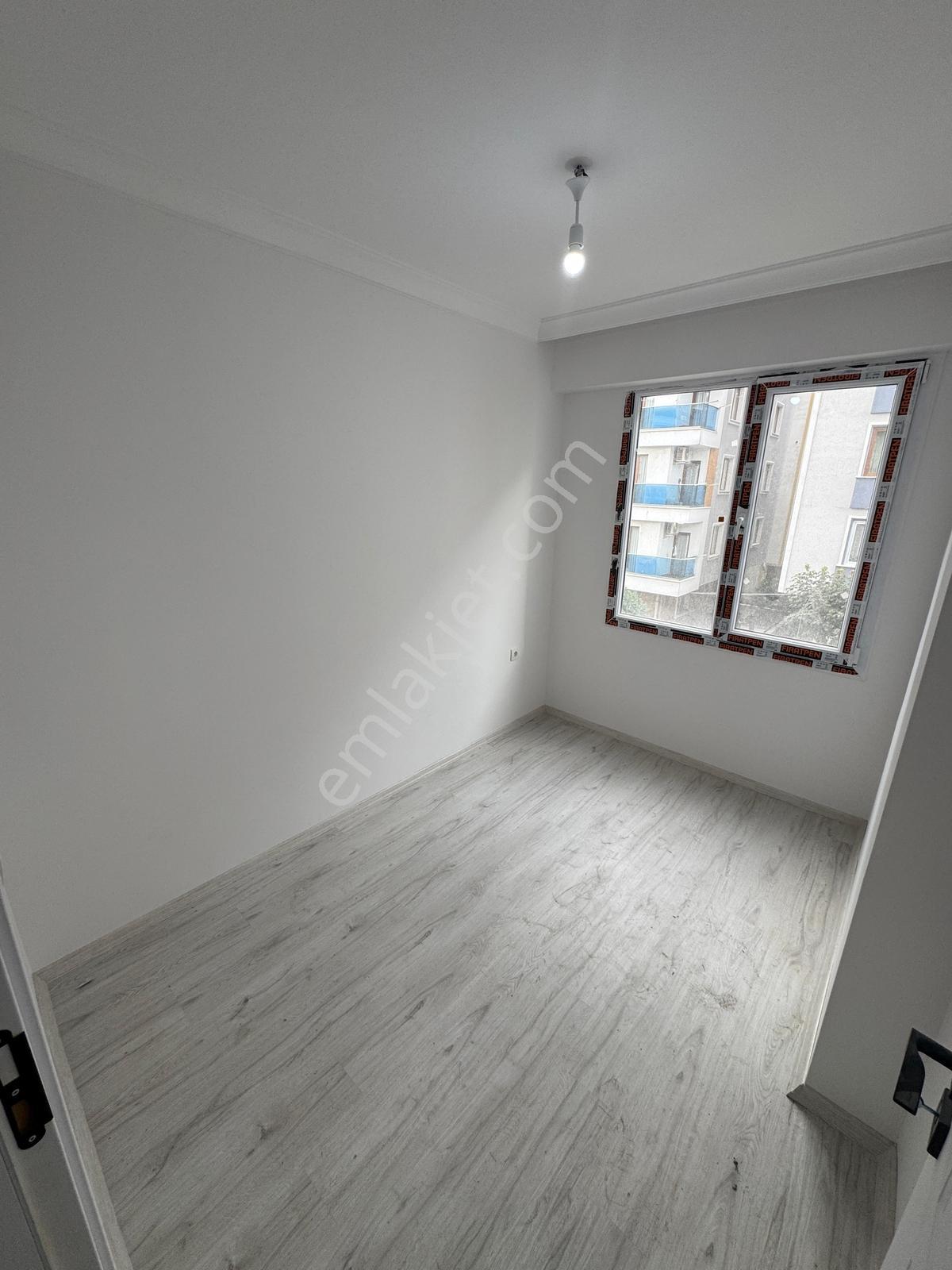 Family' Den Şirinevler Otoparklı Sitede Satılık Lüx 2+1 Daire — fotoğraf 17