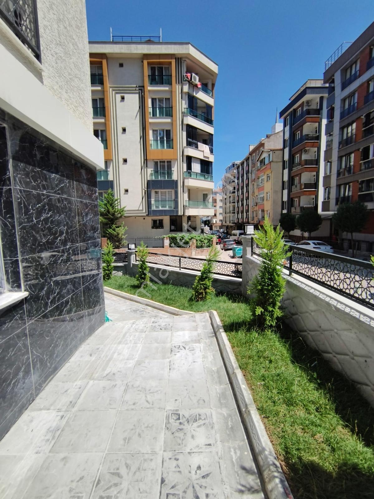 Family' Den Şirinevler Otoparklı Sitede Satılık Lüx 2+1 Daire — fotoğraf 25