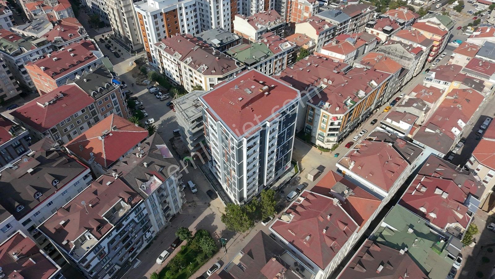 Family' Den Şirinevler Otoparklı Sitede Satılık Lüx 2+1 Daire — fotoğraf 31
