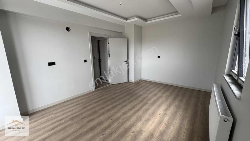 Hakan Emlaktan Kentparkın Karşısında Satılık Tam 2+1 — fotoğraf 13