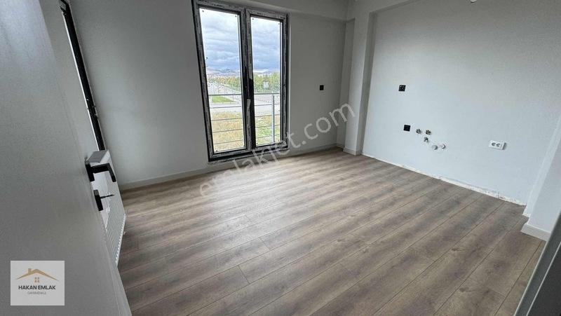 Hakan Emlaktan Kentparkın Karşısında Satılık Tam 2+1 — fotoğraf 17